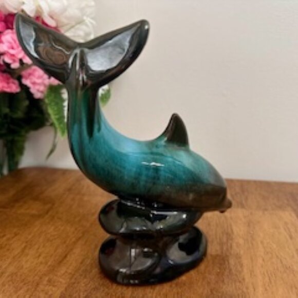 Vintage Blue Mountain Pottery Dolphin Figurine – Canadian Green Drip Glaze – Mid - Picture 3 of 8